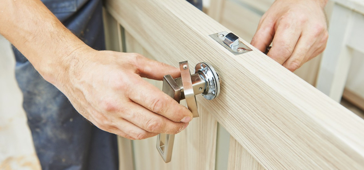 interior door repair La Ca